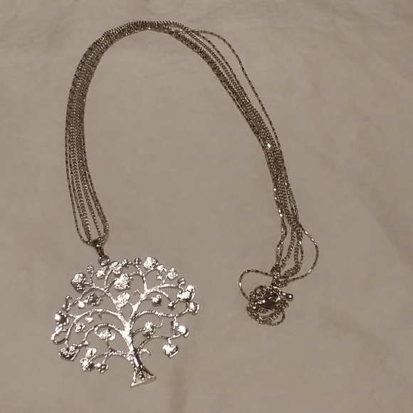 🌺2/$25 or 5/$50 Tree With Rhinestone, Necklace - Picture 2 of 3